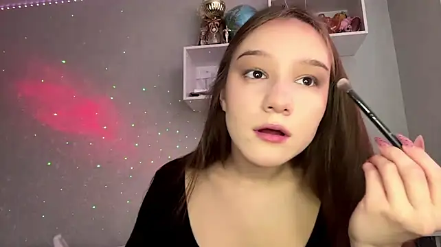 DonetteAlaya webcam show