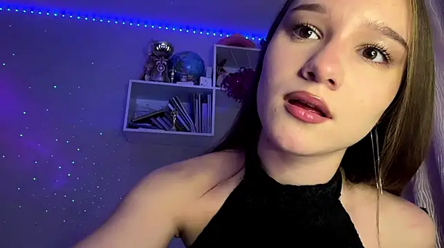 DonetteAlaya's Live XXX Chat