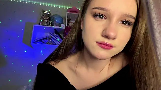 Chat +18 de DonetteAlaya ao vivo