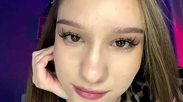 DonetteAlaya Live XXX-Chat