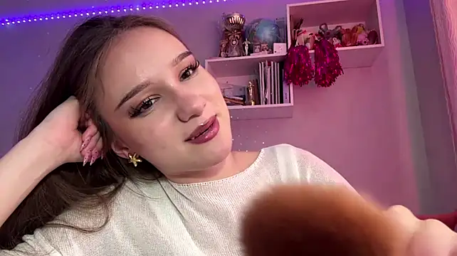 DonetteAlaya Show in webcam