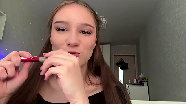 DonetteAlaya's Webcam Show
