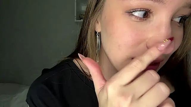 DonetteAlaya Webcam show
