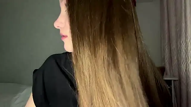 DonetteAlaya Pertunjukan Webcam