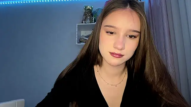 DonetteAlaya webcam show