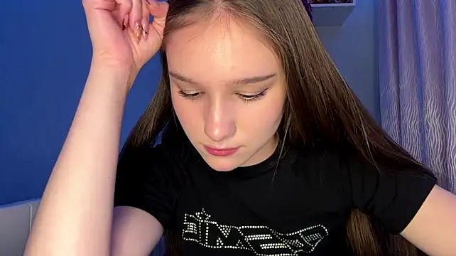 DonetteAlaya's Webcam Show