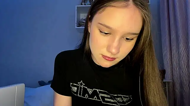 DonetteAlaya Webcam show