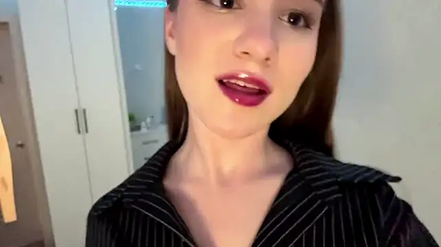 DonetteAlaya 网络视讯表演