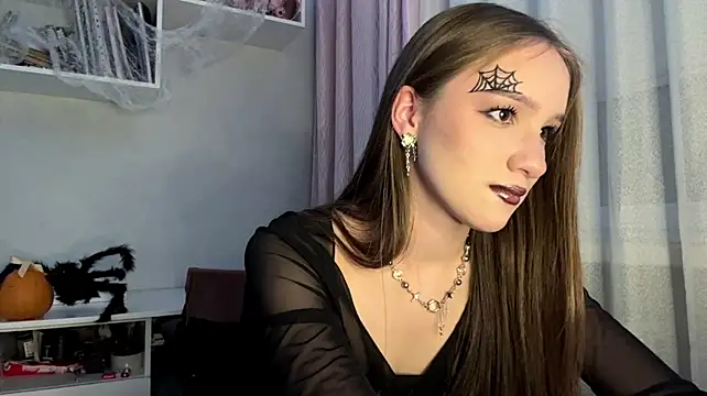 DonetteAlaya Webcam show