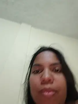Show de webcam de Cloee_hills1