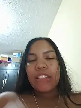 Cloee_hills1 XXX чат на живо