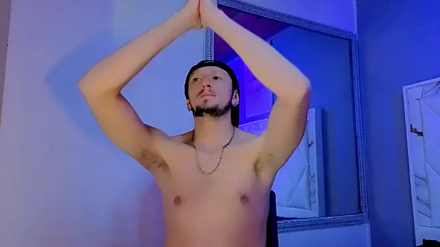 Show modela MR_ANGEL__ na web-kameri