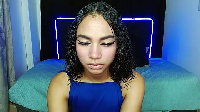 isla_rosee's Webcam Show