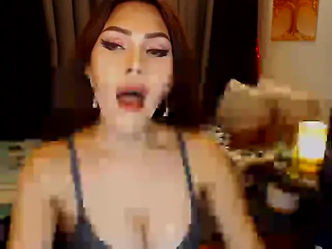 Show modela FairyCockMadah na web-kameri