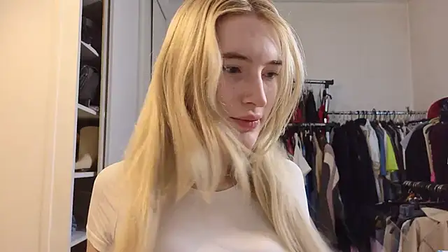 Chatroom XXX en direct de mayaahart