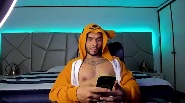Show modela Jasson_Duval na web-kameri