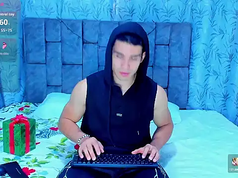 DarellTheseo Adlı Modelin Web Kamerası Şovu