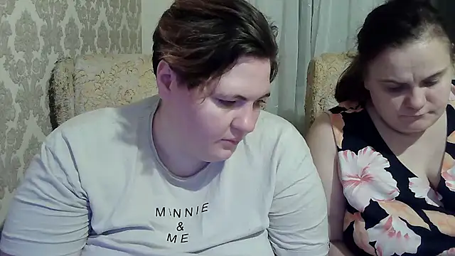 Вебкам-шоу EmmaXKristall