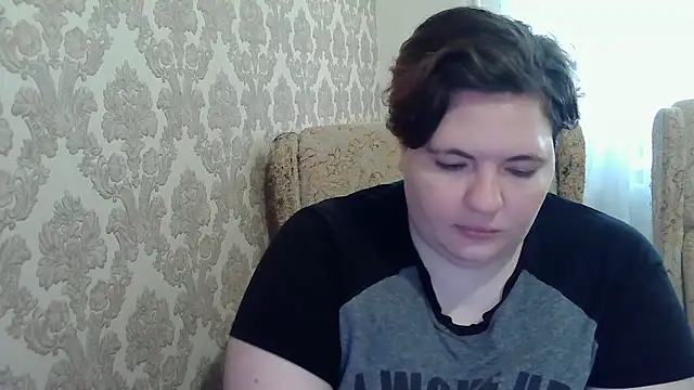 Show modela EmmaXKristall na web-kameri
