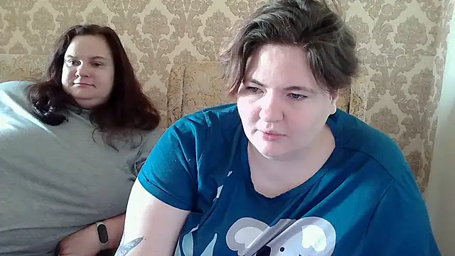 EmmaXKristall Show in webcam