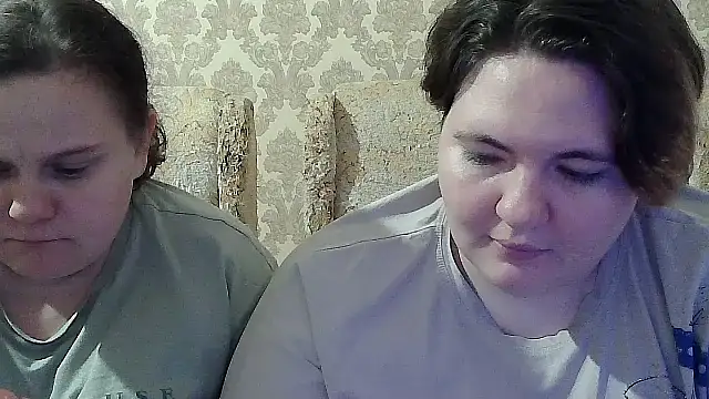 EmmaXKristall Live XXX-Chat