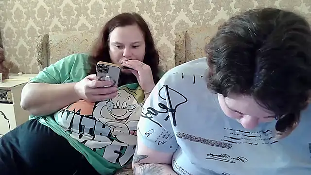 Вебкам-шоу EmmaXKristall