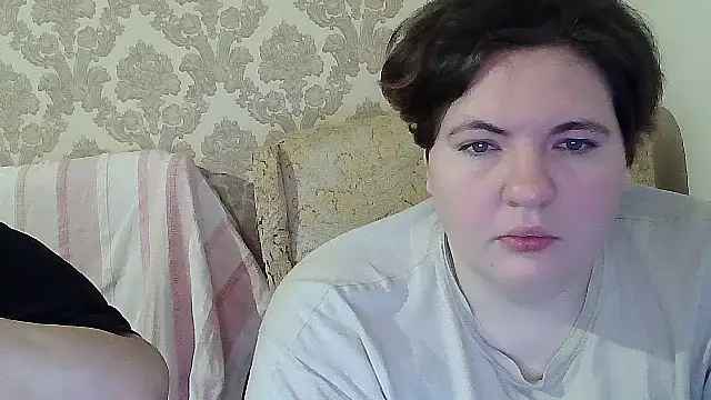 Show modela EmmaXKristall na web-kameri