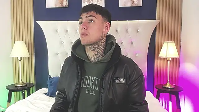 Canili_Hot Adlı Modelin Web Kamerası Şovu