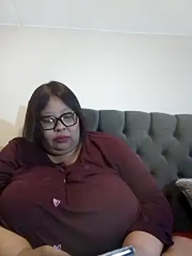 nancy111's Webcam Show