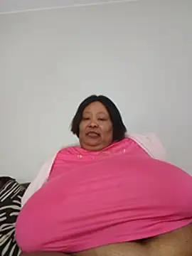 nancy111 Show in webcam