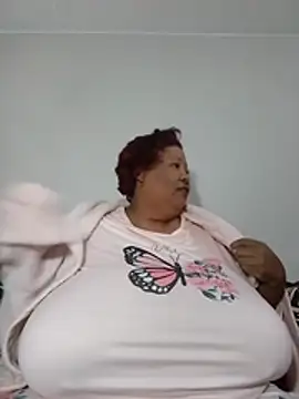 nancy111's Webcam Show
