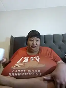 nancy111 Show in webcam