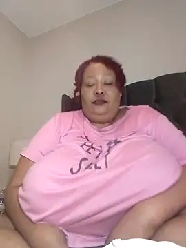 nancy111 Show in webcam