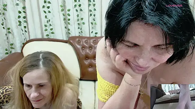 Kati000888 Adlı Modelin Web Kamerası Şovu