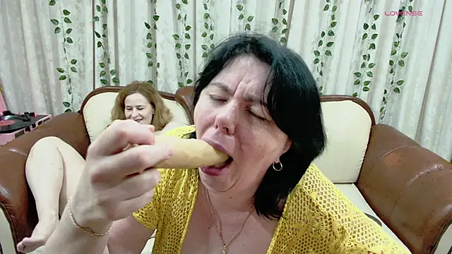 Kati000888 Webcam show