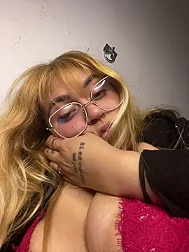luly20004 Show Webcam