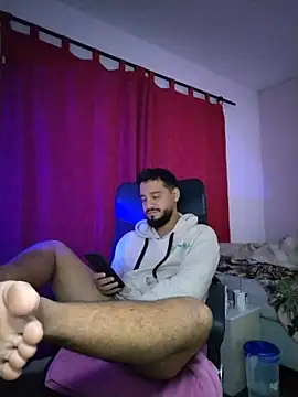BadboyX333 网络视讯表演