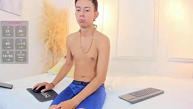 Naomi_and_jake Webcam-Show