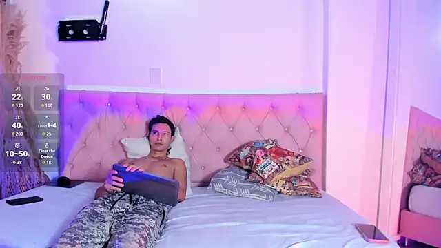 عرض كام Naomi_and_jake