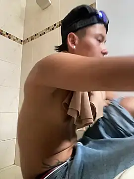 Show modela FoxxxJuanse_ na web-kameri