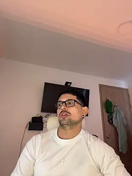Pertunjukan Kamera Web TroyeKnight