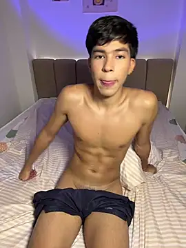 GoldenBenn – webcam-show