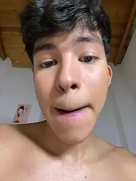 GoldenBenn Show in webcam