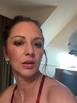 XXX chat uživo modela classyMILF-alsofilth