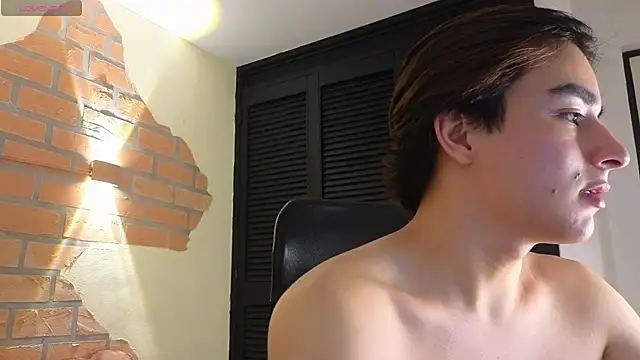 Connorr_01n Webbikameraesitys