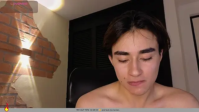 Connorr_01 webkamerás műsora