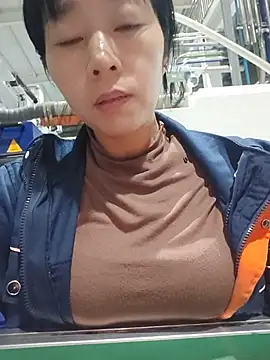 Xue-19498 Show Webcam