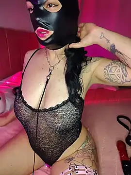 SilentDoll – webcam-show