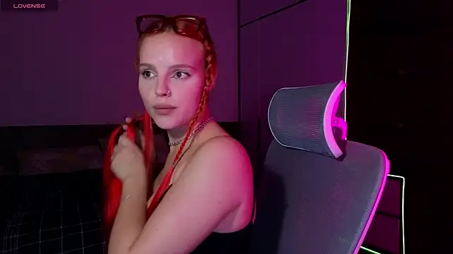 Show modela agatamooons na web-kameri