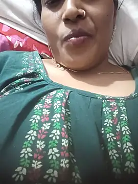 stripchat_Queen's Webcam Show